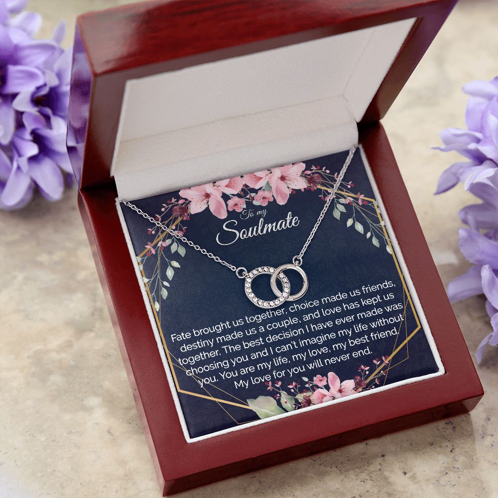 Girlfriend Jewelry Gift For Her, Dainty Circles Necklace Interlocking Hoops Minimalist BOHO Jewelry - Meaningful Cards