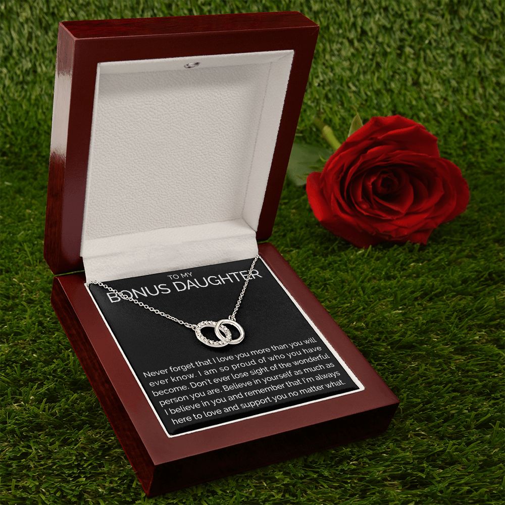 Meaningful To my bonus daughter connected hoops necklace - Meaningful Cards