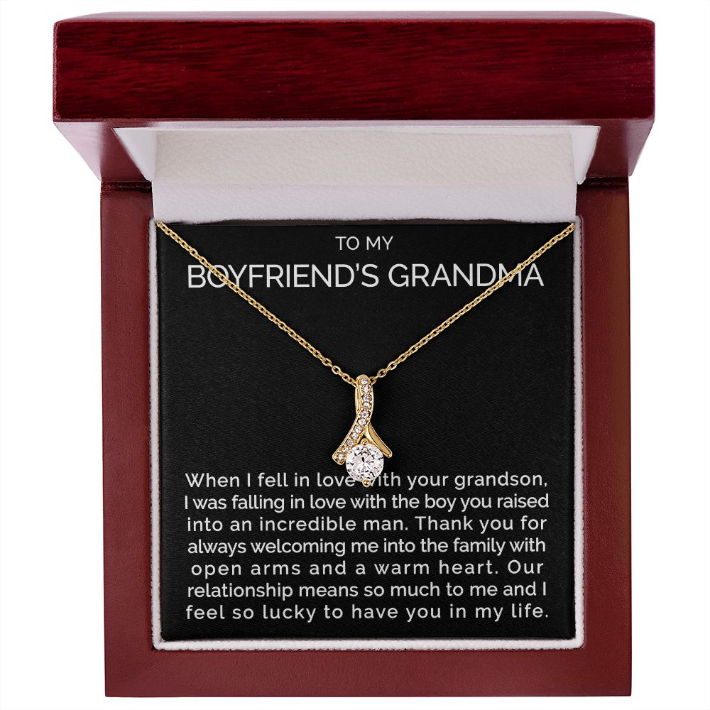 Meaningful To my boyfriends grandma necklace with thoughtful message - Meaningful Cards
