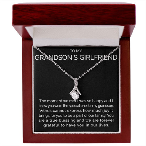 Meaningful To my grandsons girlfriend necklace with thoughtful message - Meaningful Cards